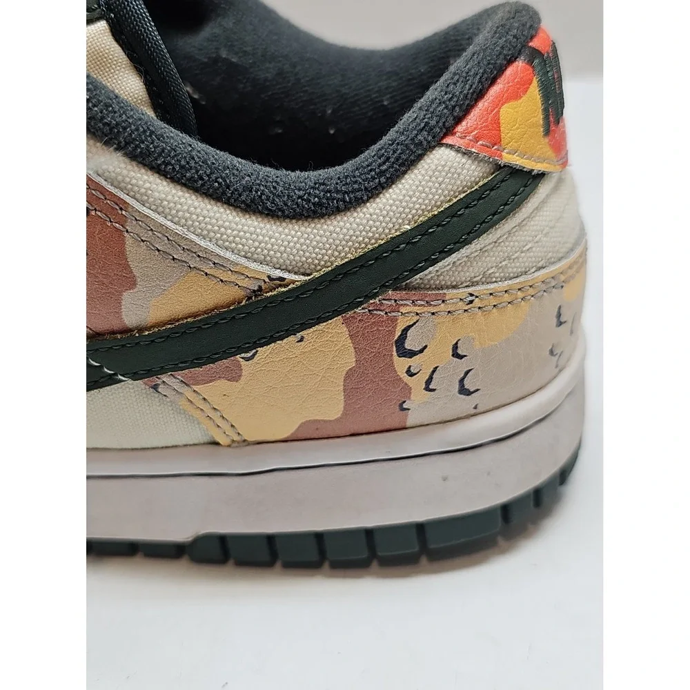 Nike Dunk SE Sail Multi-Camo Low Top Leather Sneakers DH0957-100 Sz 7.5